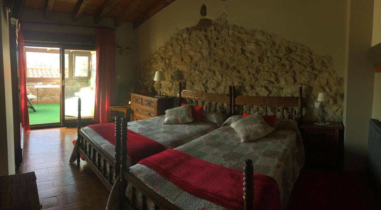 Hotel Rural Posada El Trenti De Corona Valoria Exterior foto